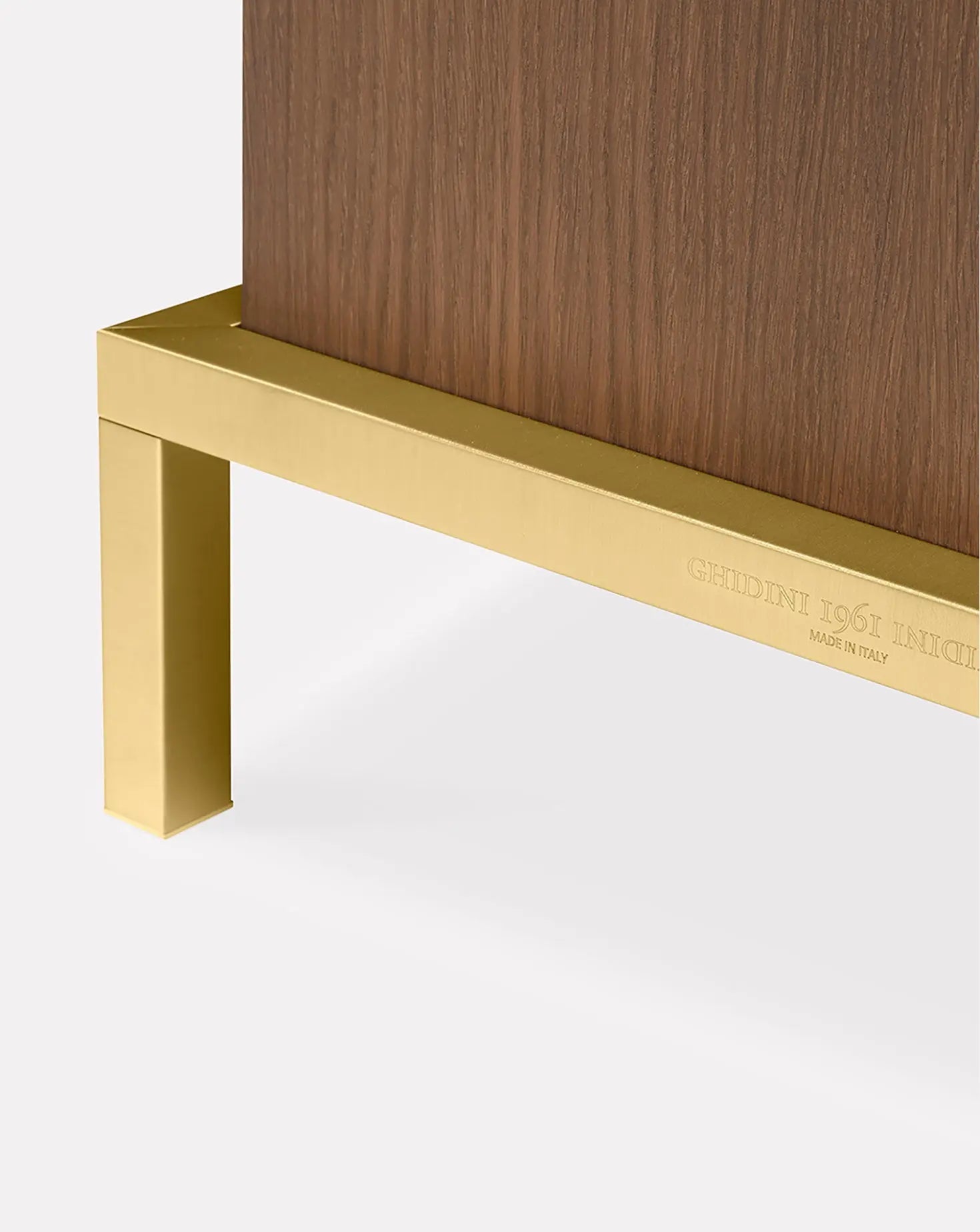 Zuan Oak Wood Dining Cabinet